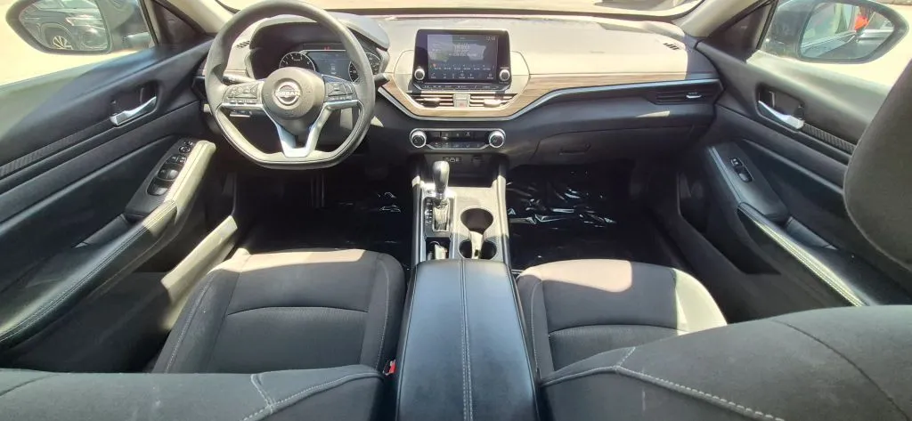 2025 Nissan Altima SV - Photo 15