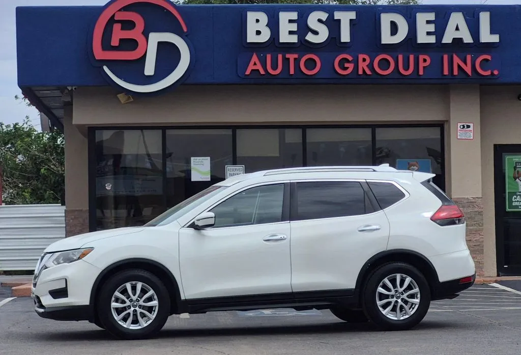 2020 Nissan Rogue SV FWD's photo