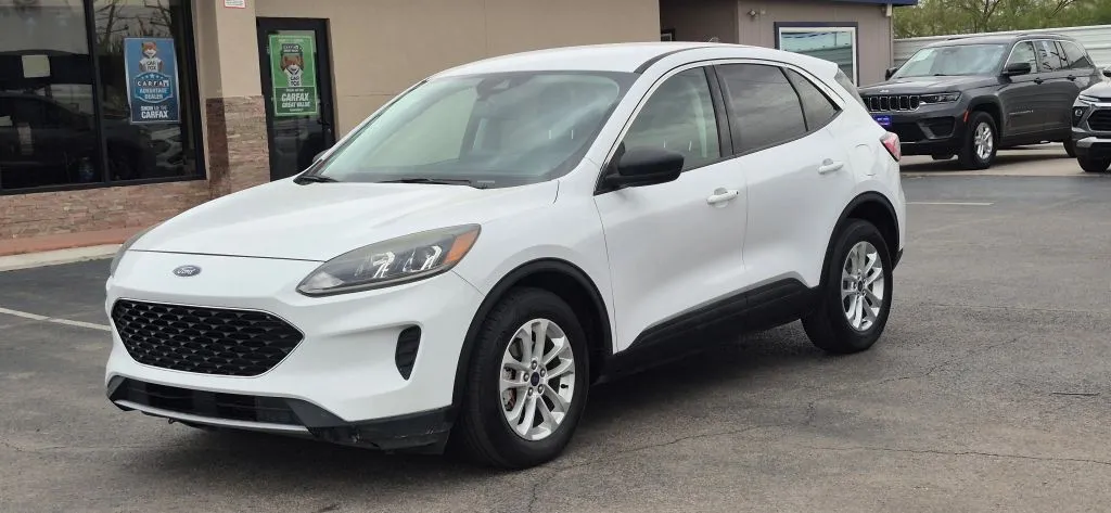 White 2022 Ford Escape SE Sport Utility 4D for sale in El Paso, TX