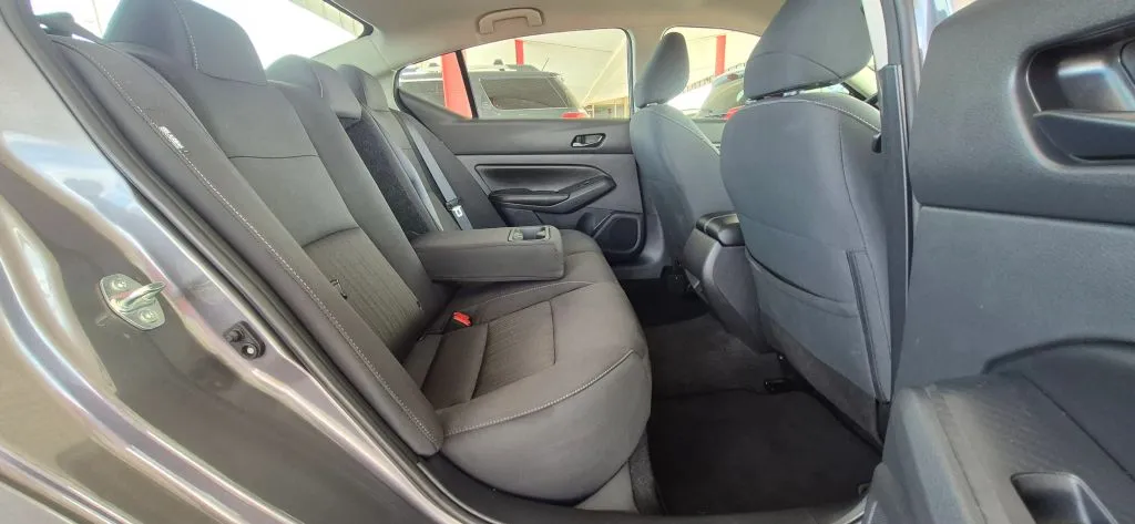 2025 Nissan Altima SV - Photo 13