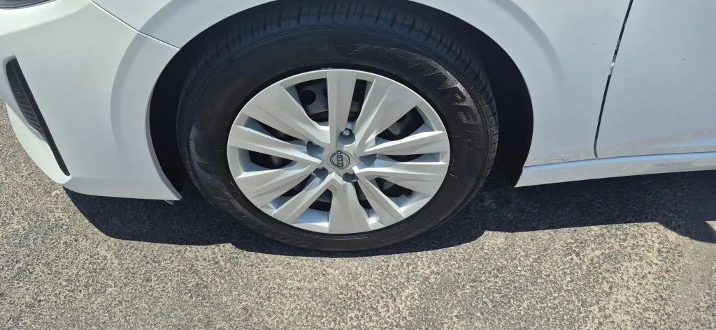 Nissan Sentra photo 17