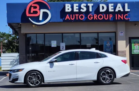 White 2023 Chevrolet Malibu 1LT Sedan 4D for sale in El Paso, TX