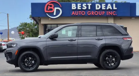 Gray 2024 Jeep Grand Cherokee Altitude Sport Utility 4D for sale in El Paso, TX