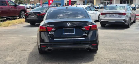 More photos of 2022 Nissan Altima VC-T SR Sedan 4D at Best Deal Auto Group, TX