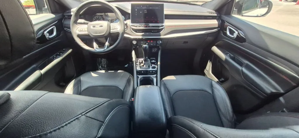 Jeep Compass photo 15