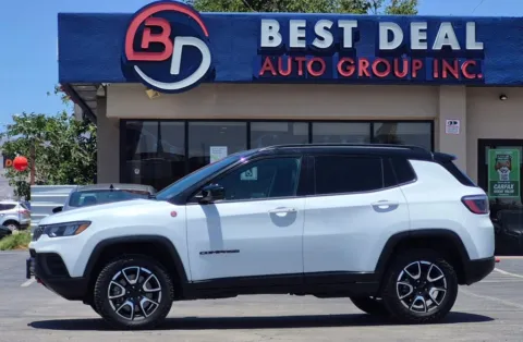 White 2024 Jeep Compass Trailhawk Sport Utility 4D for sale in El Paso, TX
