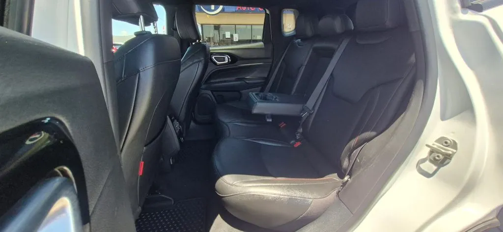 Jeep Compass photo 12