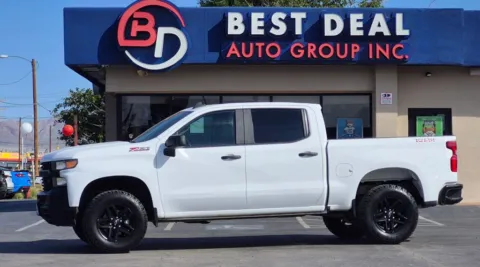 White 2021 Chevrolet Silverado 1500 Crew Cab Custom Trail Boss Pickup 4D 5 3/4 ft for sale in El Paso, TX