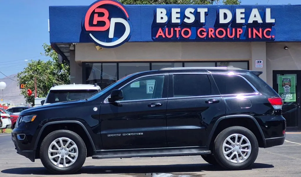 Black 2021 Jeep Grand Cherokee Laredo E Sport Utility 4D for sale in El Paso, TX