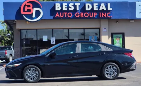 Black 2024 Hyundai Elantra SEL Sedan 4D for sale in El Paso, TX