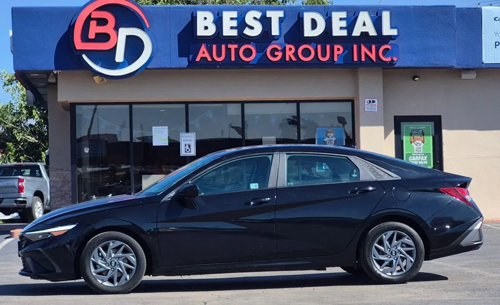 Black 2024 Hyundai Elantra SEL Sedan 4D for sale in El Paso, TX