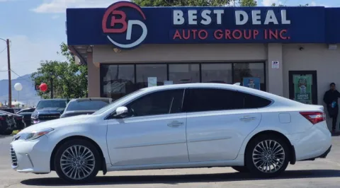 White 2017 Toyota Avalon Limited Sedan 4D for sale in El Paso, TX