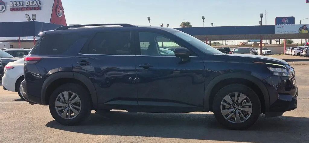 Nissan Pathfinder photo 7