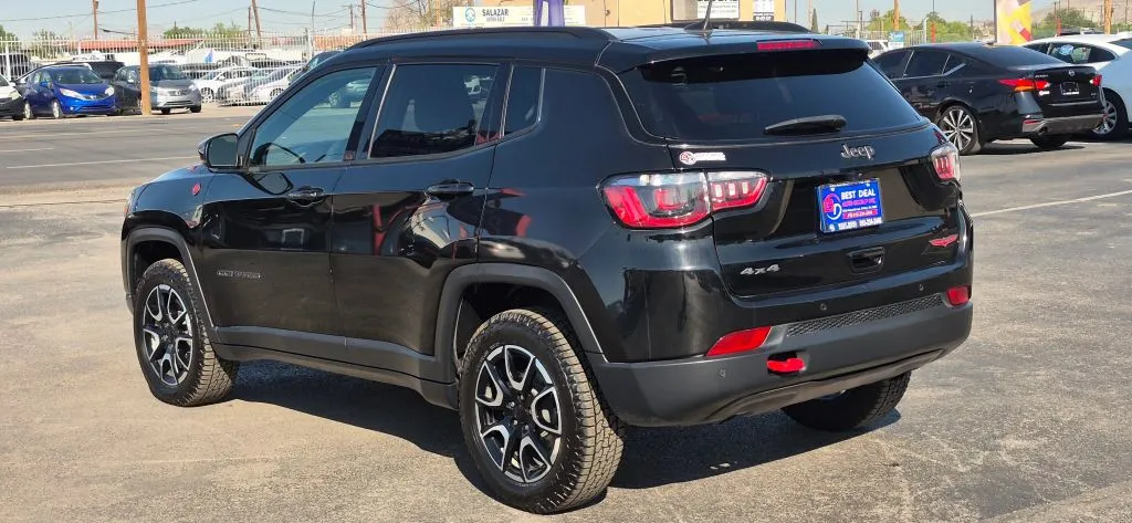 Jeep Compass photo 4
