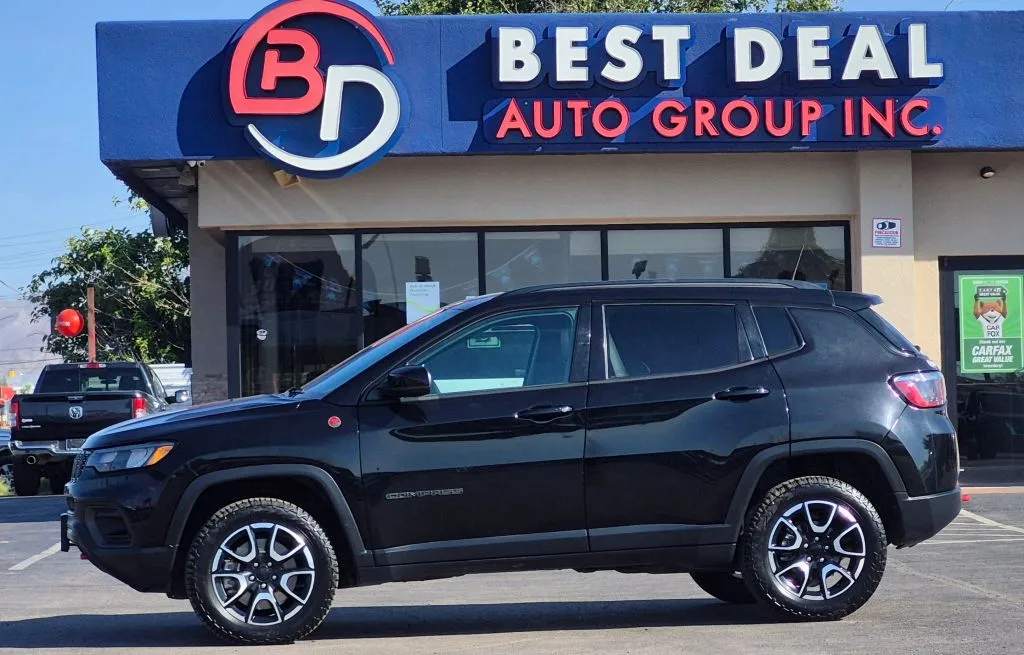 Black 2024 Jeep Compass Trailhawk Sport Utility 4D for sale in El Paso, TX