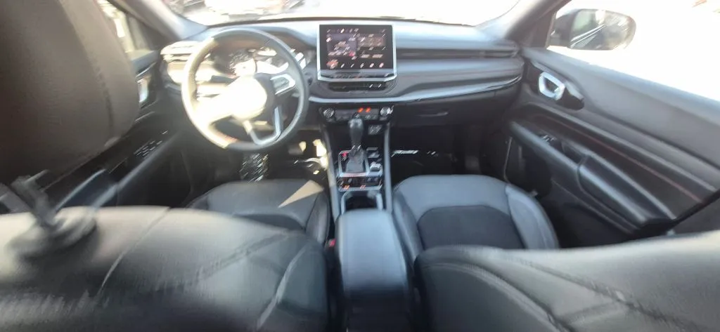 Jeep Compass photo 15