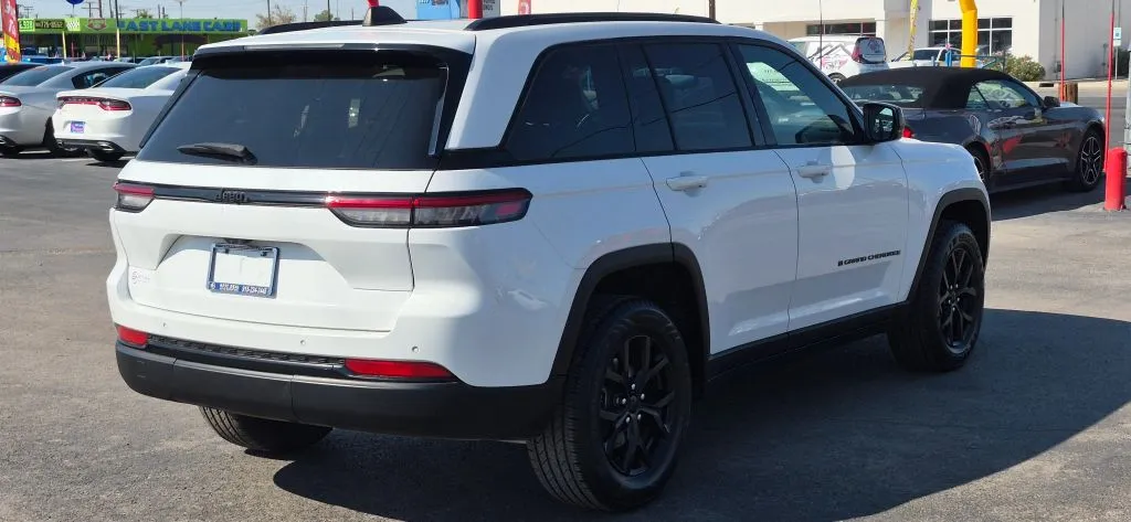 Jeep Grand Cherokee photo 6