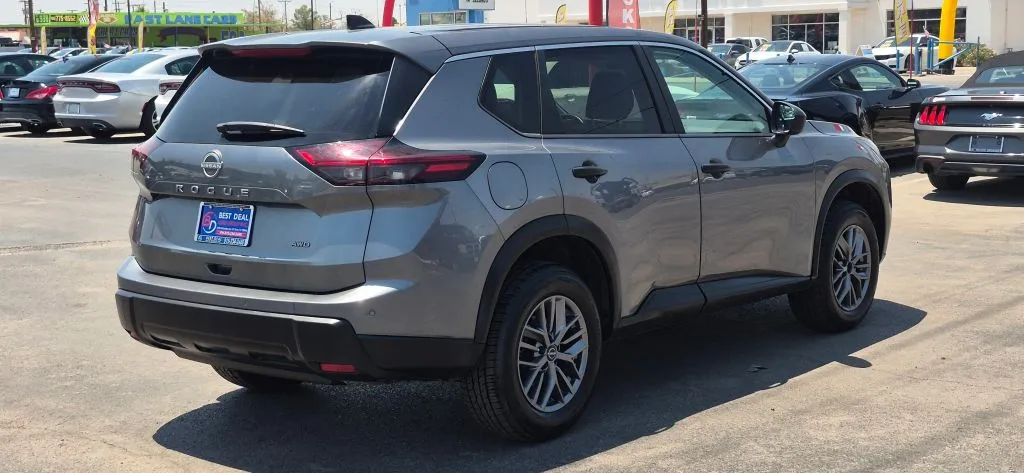 Nissan Rogue photo 6