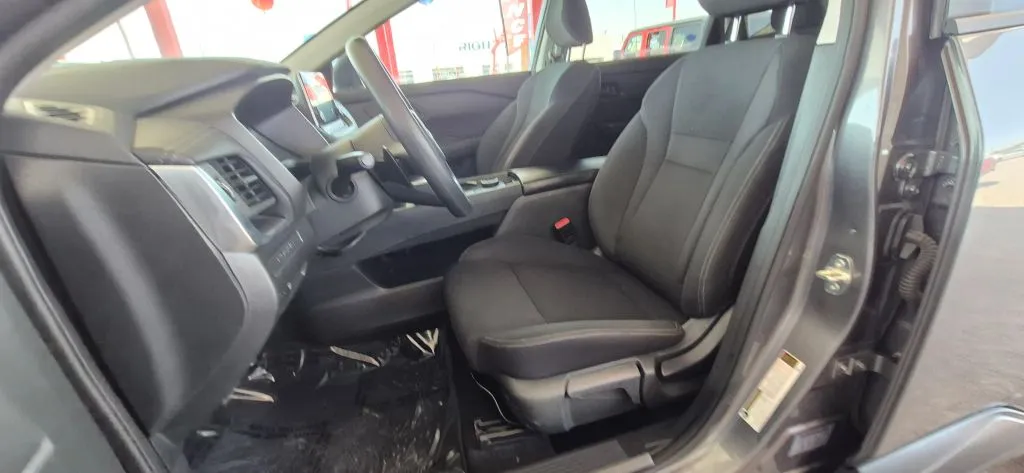 Nissan Rogue photo 11