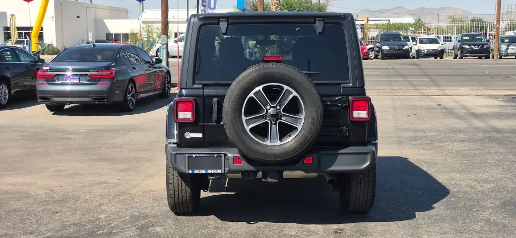 Jeep Wrangler photo 5