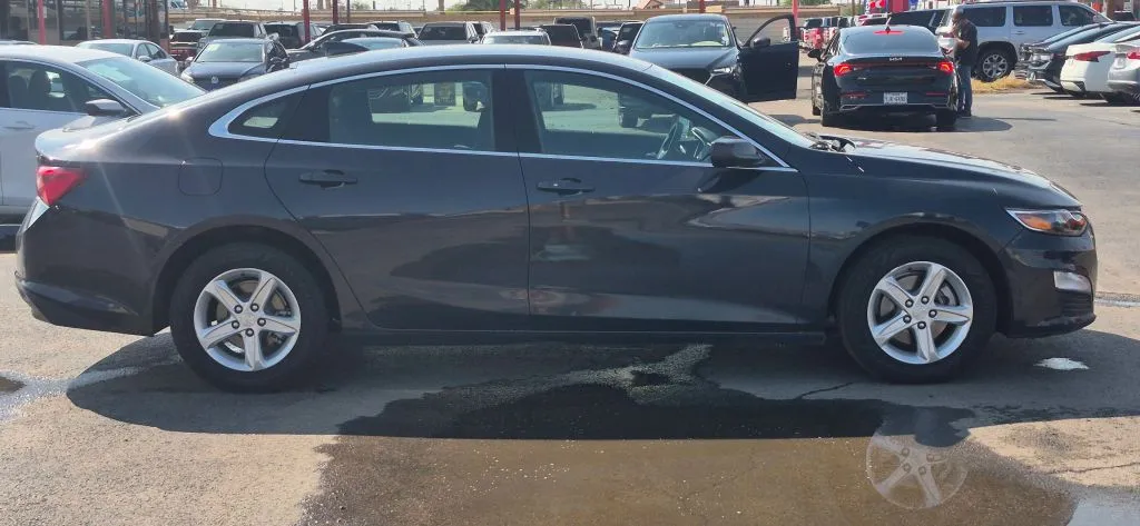 Chevrolet Malibu photo 7
