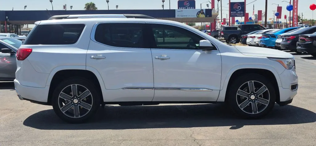 GMC Acadia photo 7