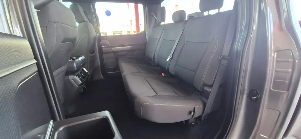 Ford F-150 photo 12