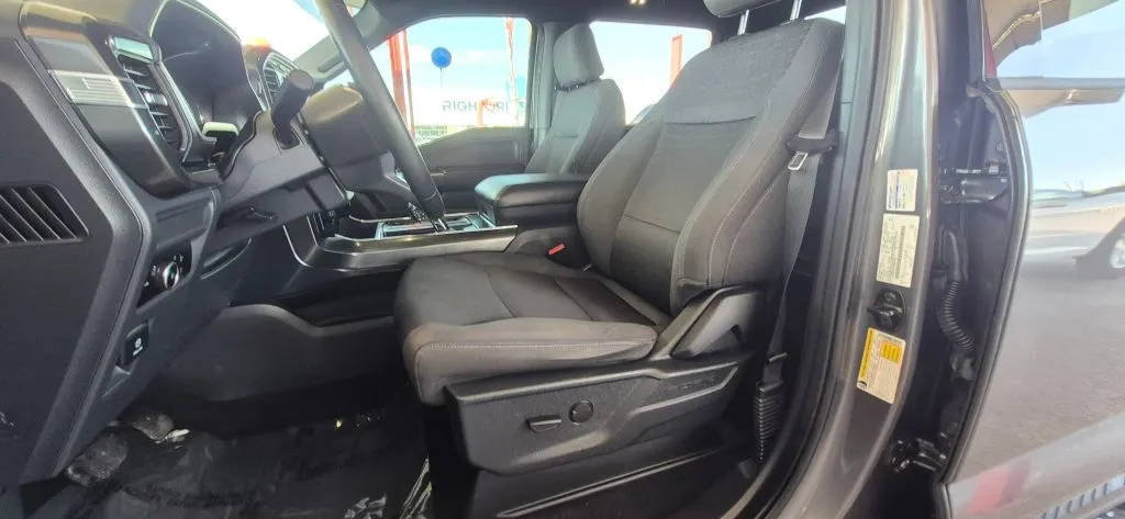 Ford F-150 photo 11