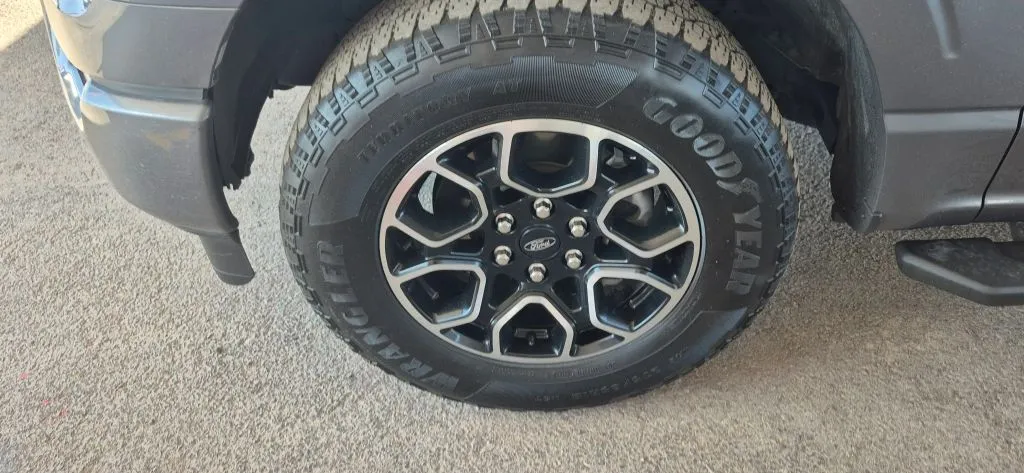 Ford F-150 photo 16