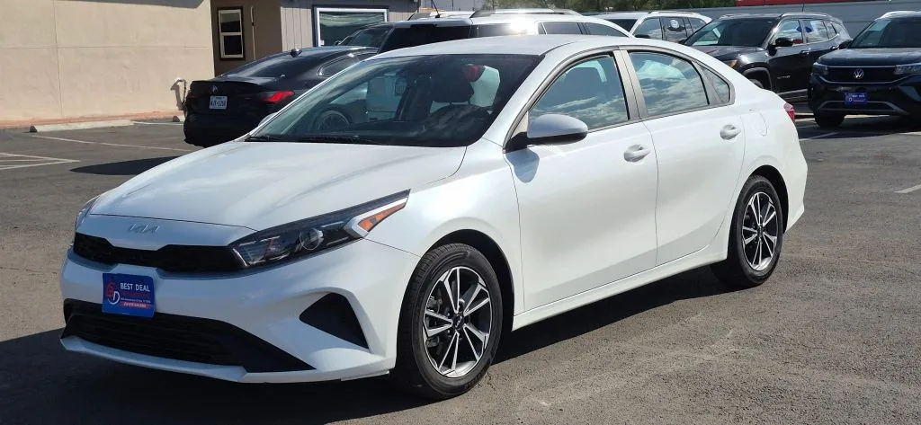 Kia Forte photo 2