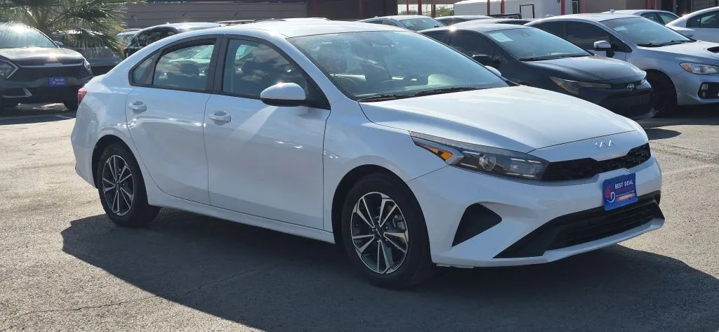 Kia Forte photo 8