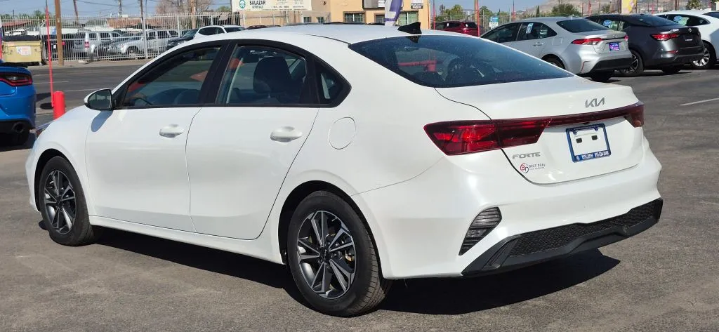 Kia Forte photo 4