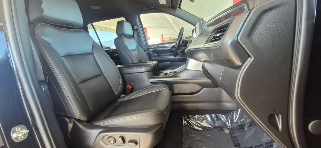 Chevrolet Tahoe photo 16