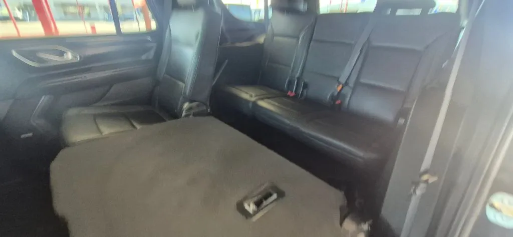 Chevrolet Tahoe photo 13
