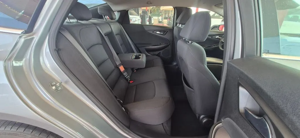 Chevrolet Malibu photo 13