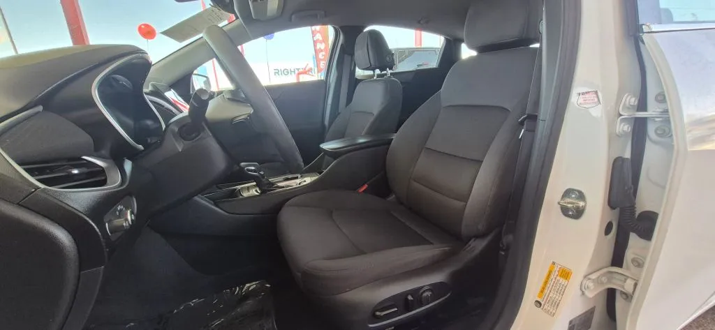 Chevrolet Malibu photo 11