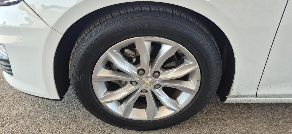 Chevrolet Malibu photo 18