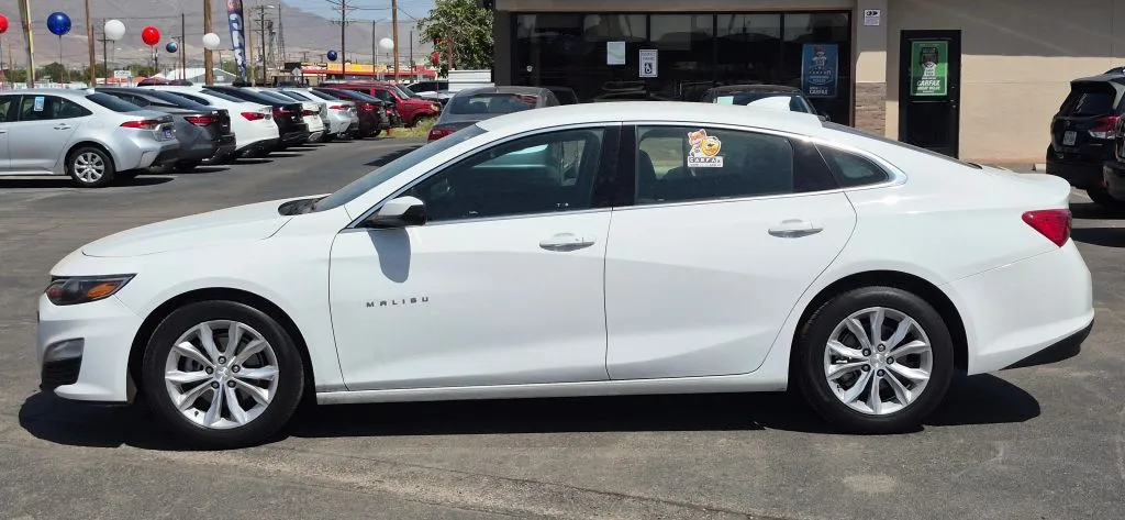 Chevrolet Malibu photo 3
