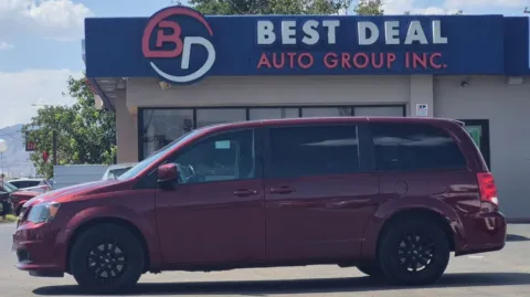 Red 2019 Dodge Grand Caravan Passenger GT Minivan 4D for sale in El Paso, TX