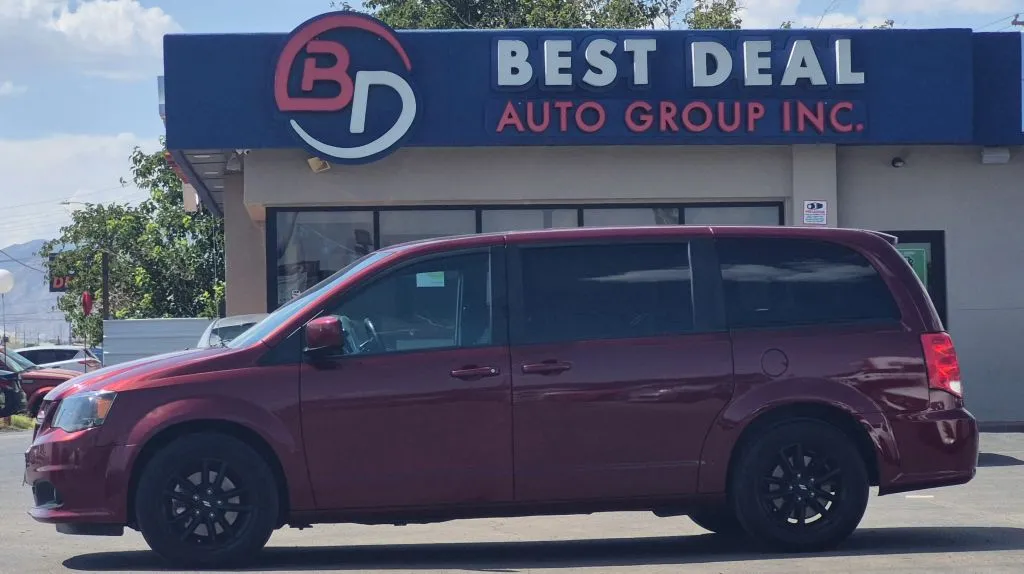 Red 2019 Dodge Grand Caravan Passenger GT Minivan 4D for sale in El Paso, TX