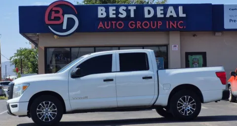 White 2021 Nissan Titan Crew Cab S Pickup 4D 5 1/2 ft for sale in El Paso, TX