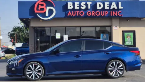 Blue 2019 Nissan Altima 2.5 SR Sedan 4D for sale in El Paso, TX