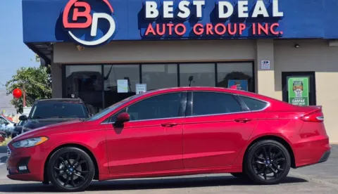 Red 2020 Ford Fusion SE Sedan 4D for sale in El Paso, TX