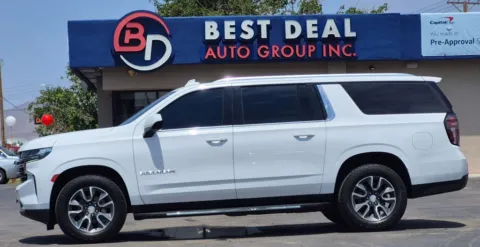 White 2021 Chevrolet Suburban LT Sport Utility 4D for sale in El Paso, TX