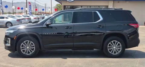 Black 2023 Chevrolet Traverse LT Sport Utility 4D for sale in El Paso, TX