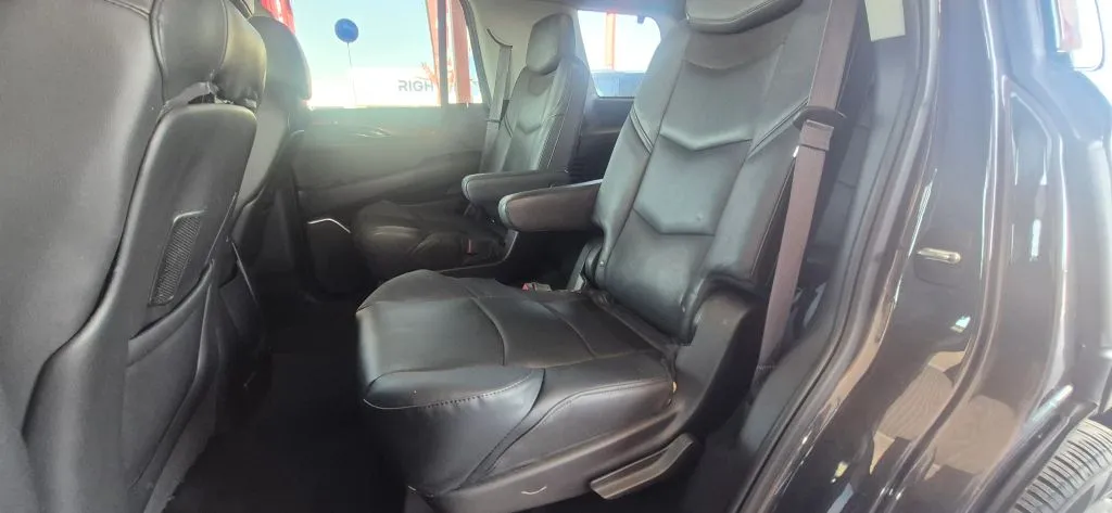 Cadillac Escalade photo 13