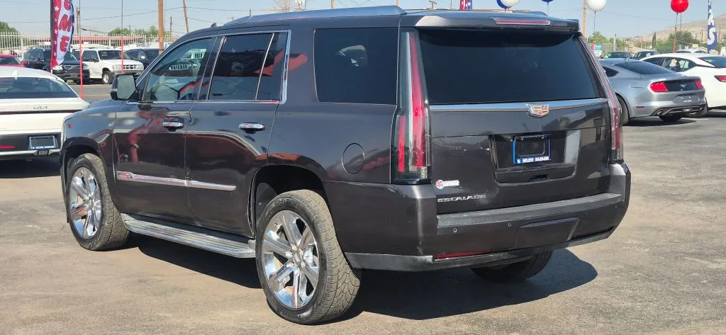 Cadillac Escalade photo 4