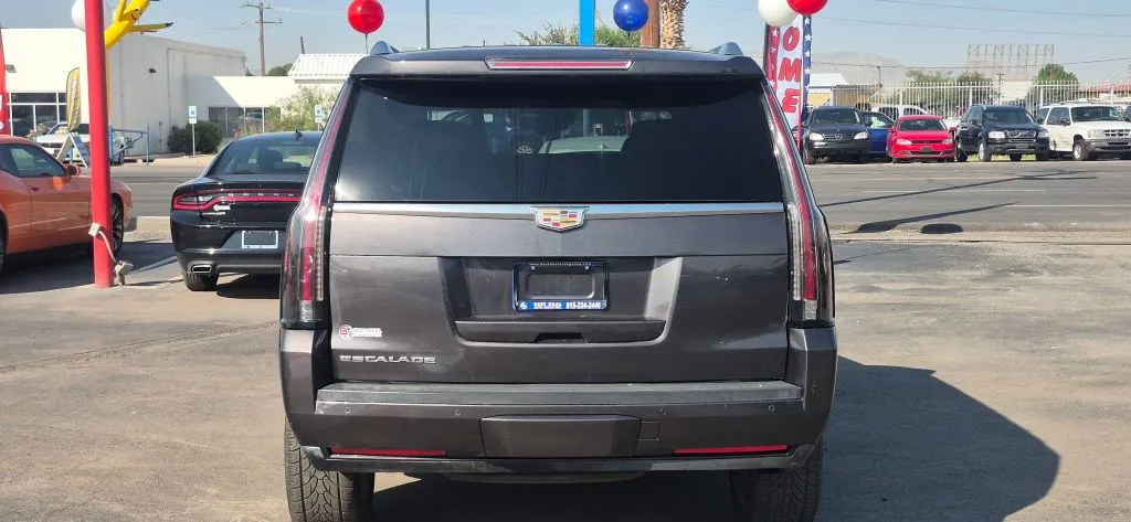 Cadillac Escalade photo 5