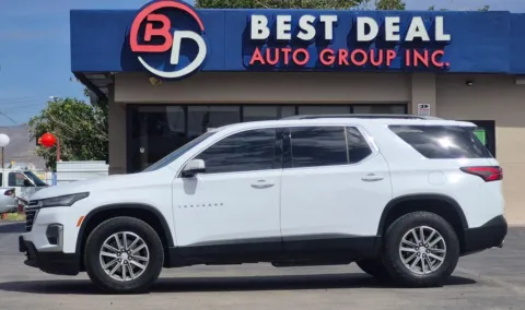 White 2023 Chevrolet Traverse LT Sport Utility 4D for sale in El Paso, TX