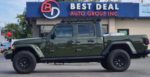 Green 2021 Jeep Gladiator Willys Pickup 4D 5 ft for sale in El Paso, TX